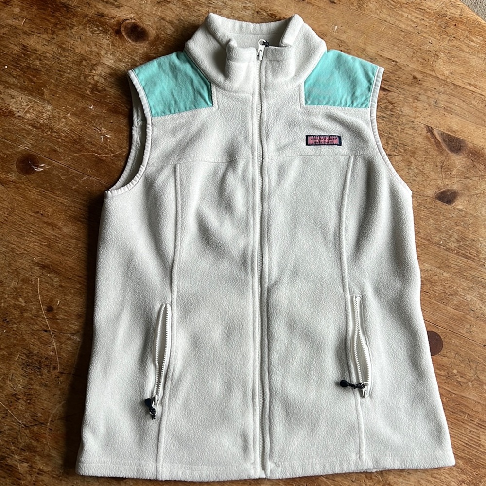 Vineyard vines fleece vest